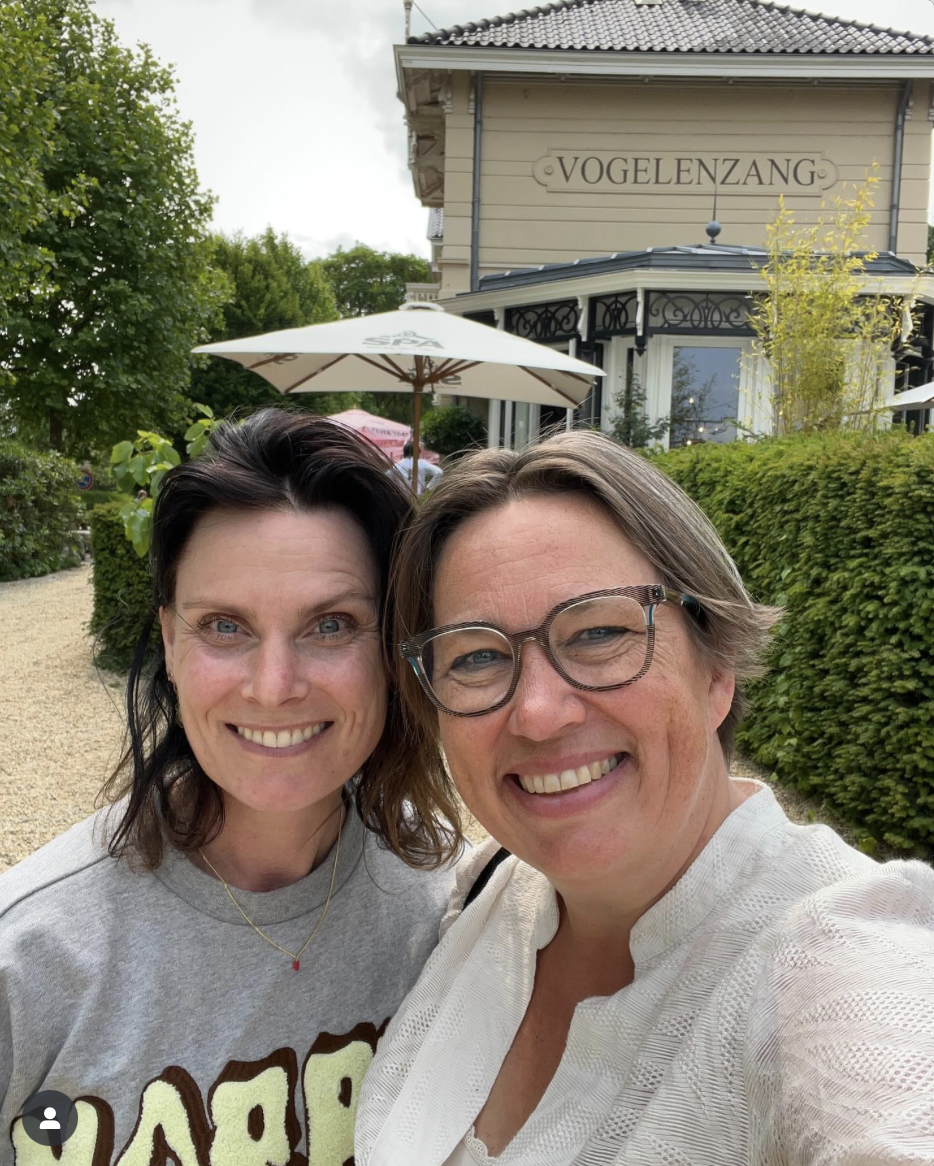 Saskia&Ceciel Ahora mindfulness en Back to heart yoga Bennebroek Vogelenzang Heemstede